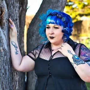 Meet your Posher, Manon